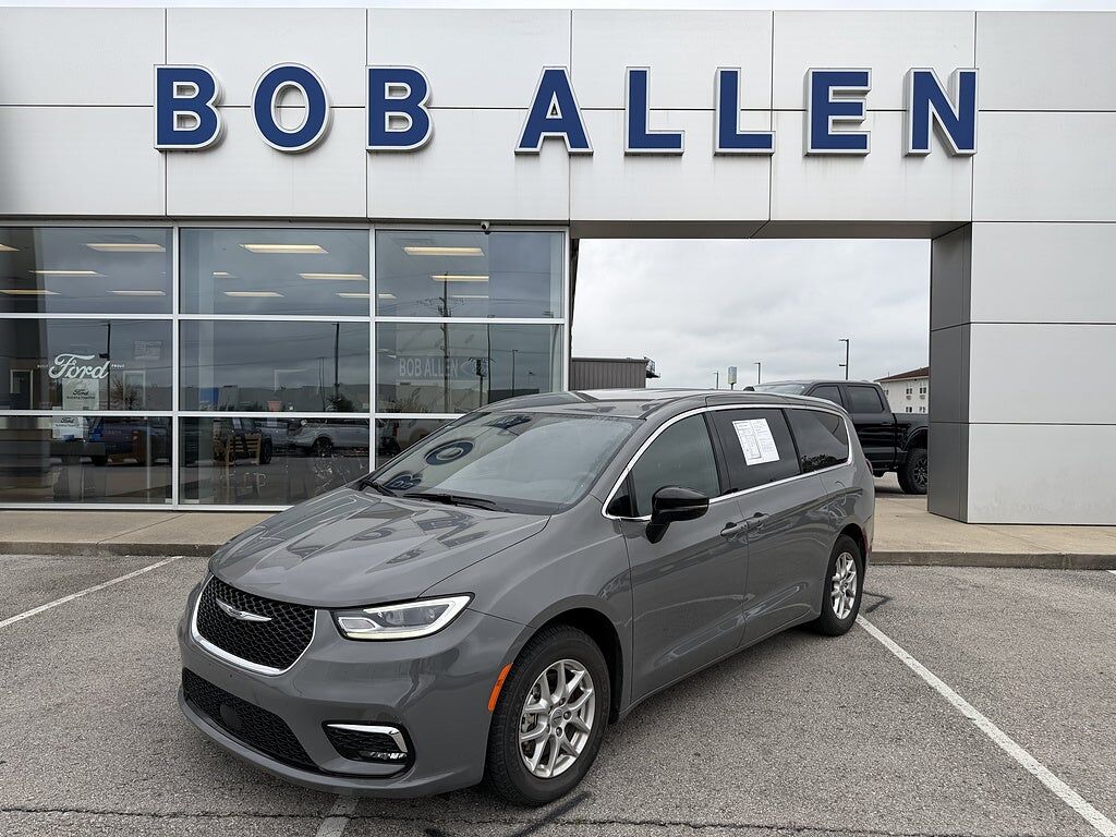 2025 CHRYSLER Pacifica