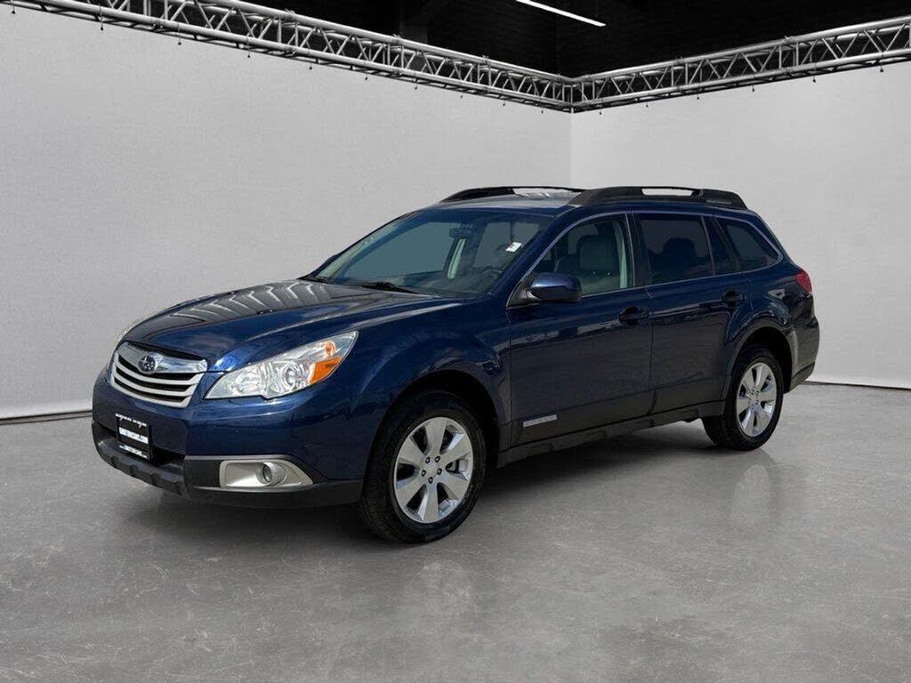 2011 SUBARU Outback