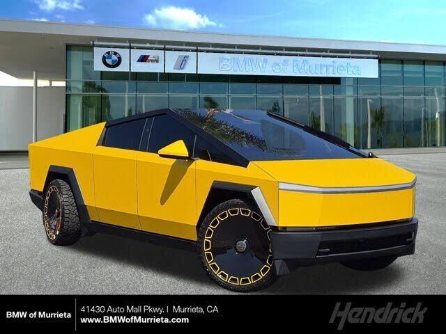 2024 TESLA Cybertruck