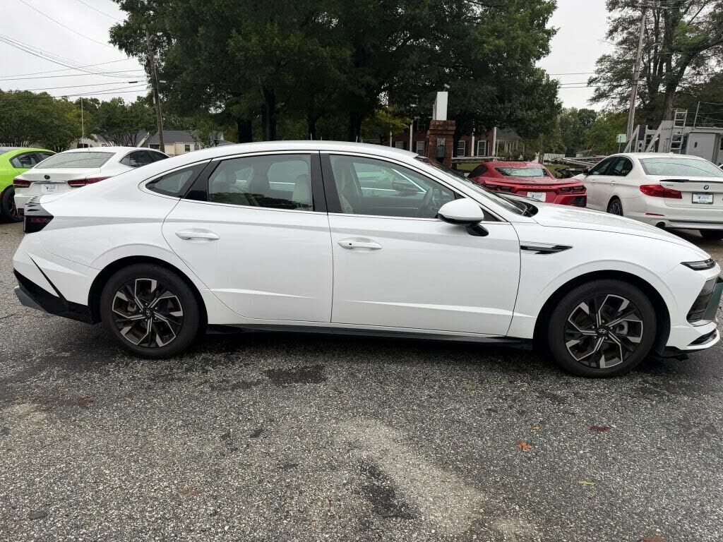 2025 HYUNDAI Sonata