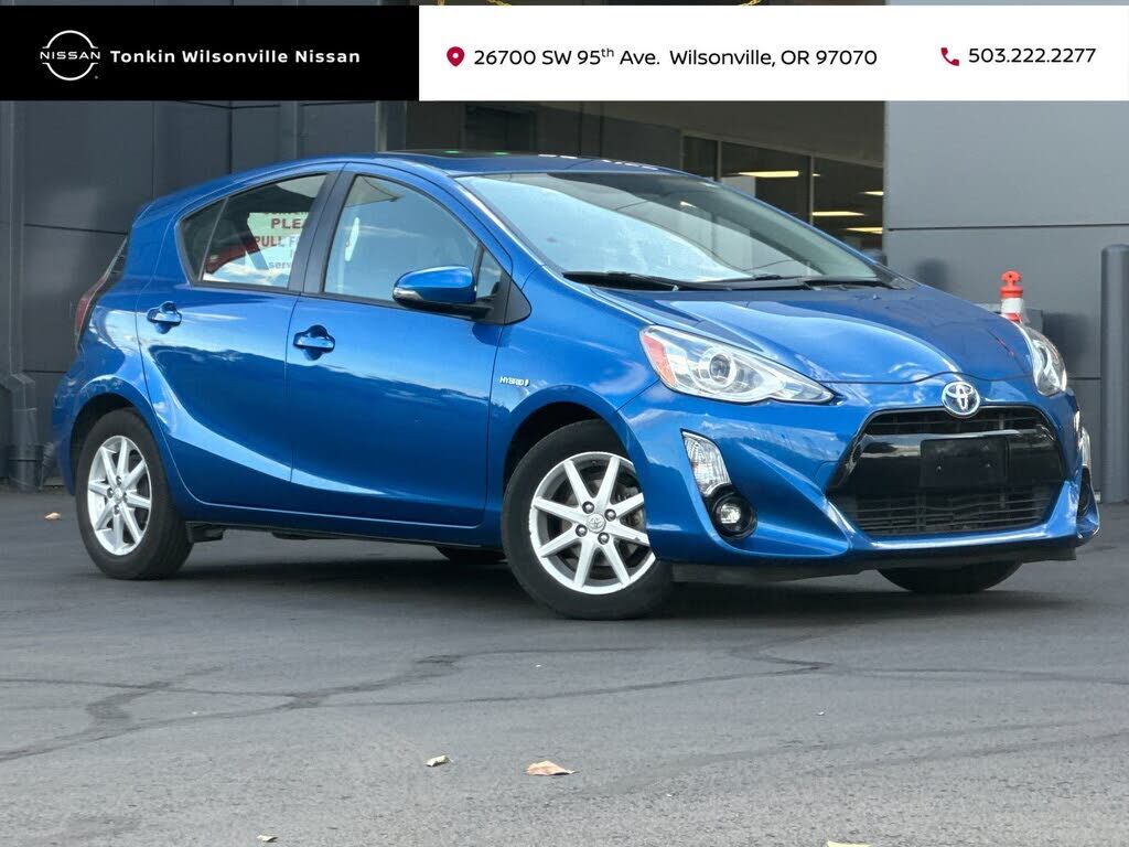 2016 TOYOTA Prius