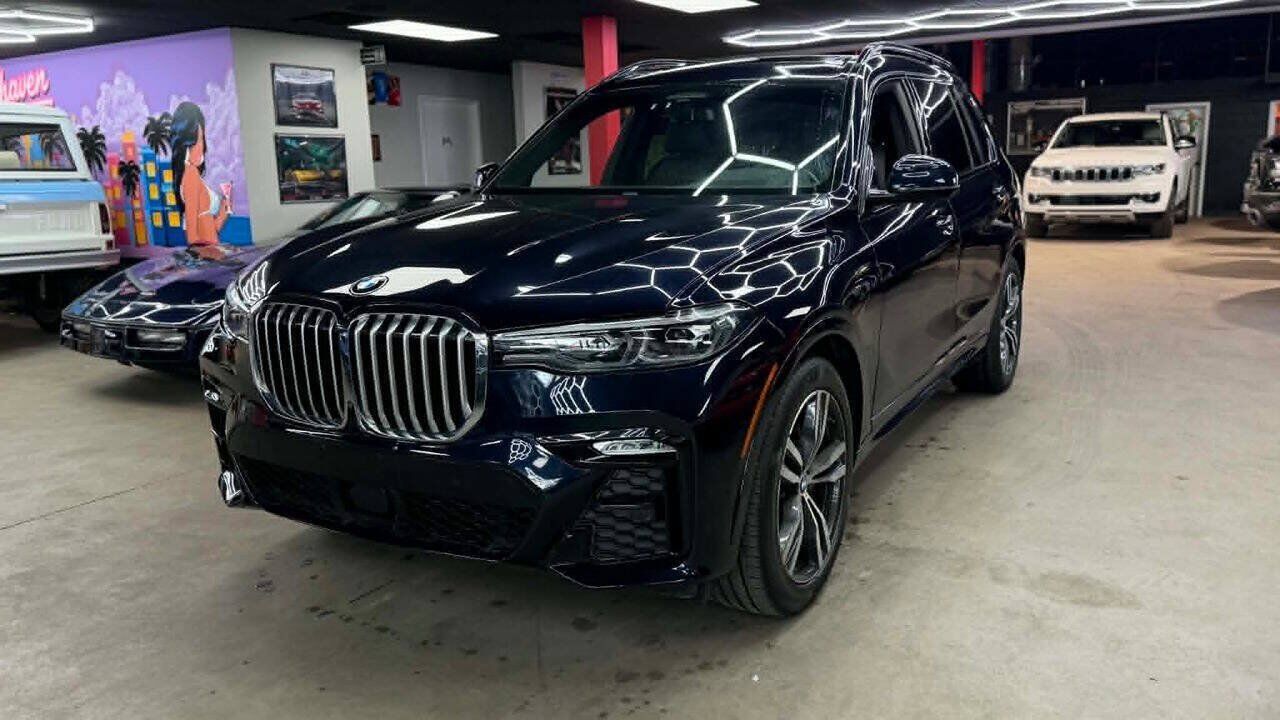 2022 BMW X7