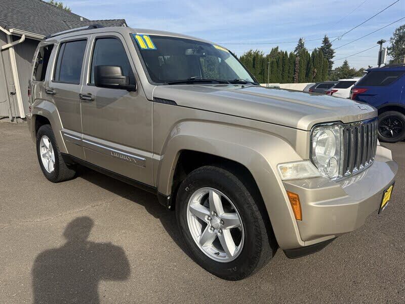 2011 JEEP Liberty