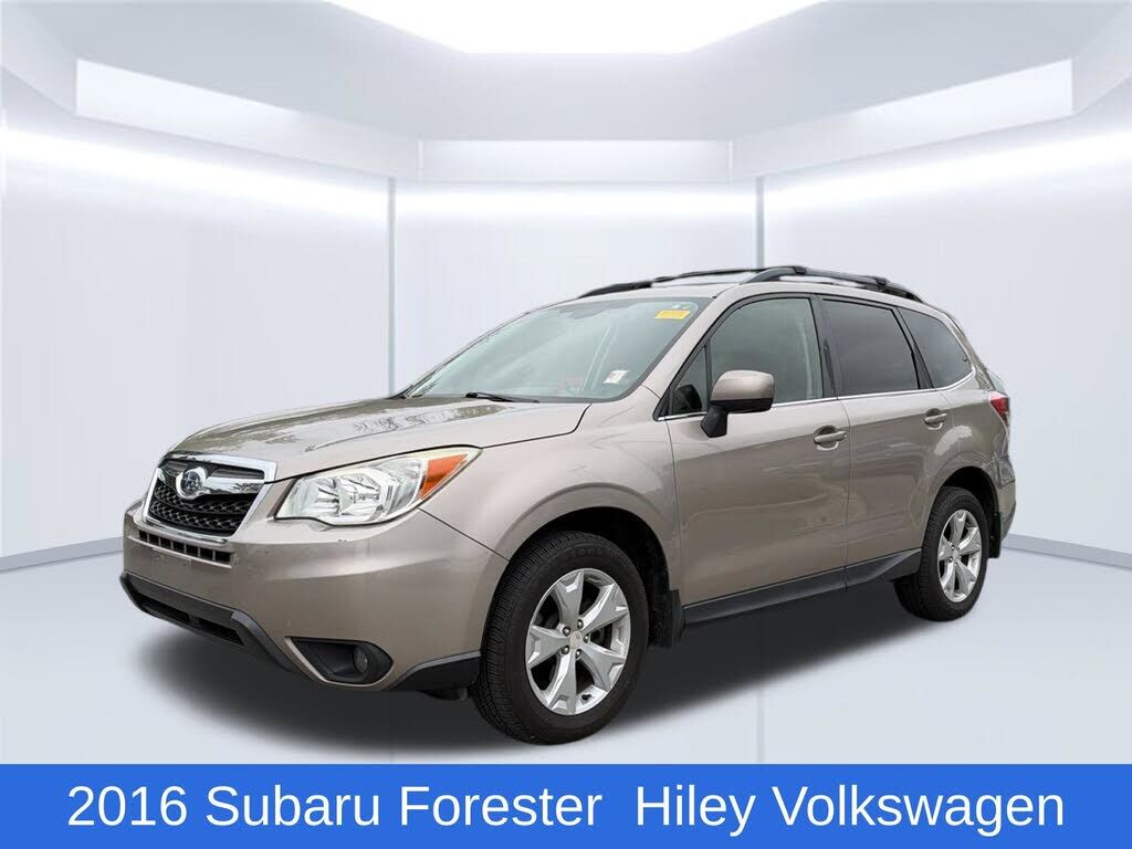 2016 SUBARU Forester