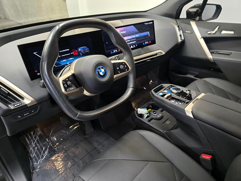 2024 BMW iX