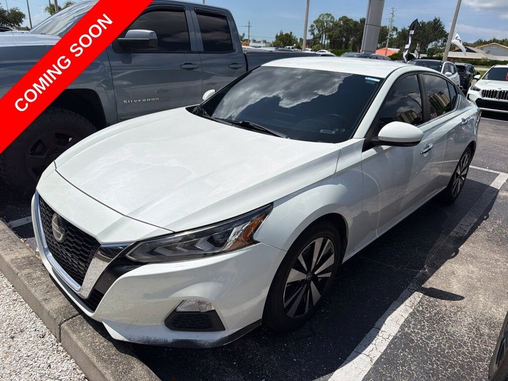 2022 NISSAN Altima