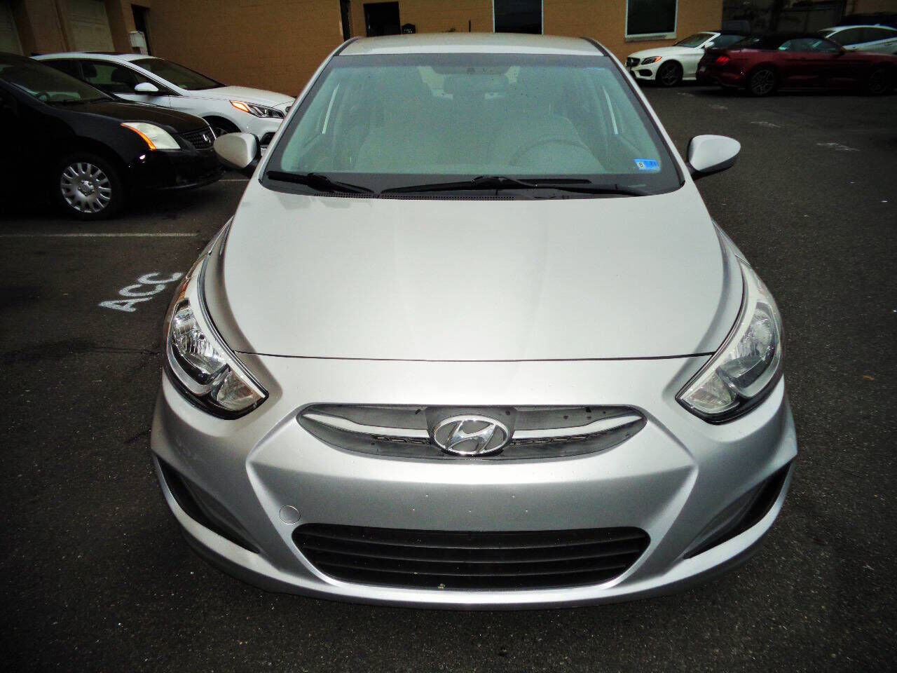 2016 HYUNDAI Accent