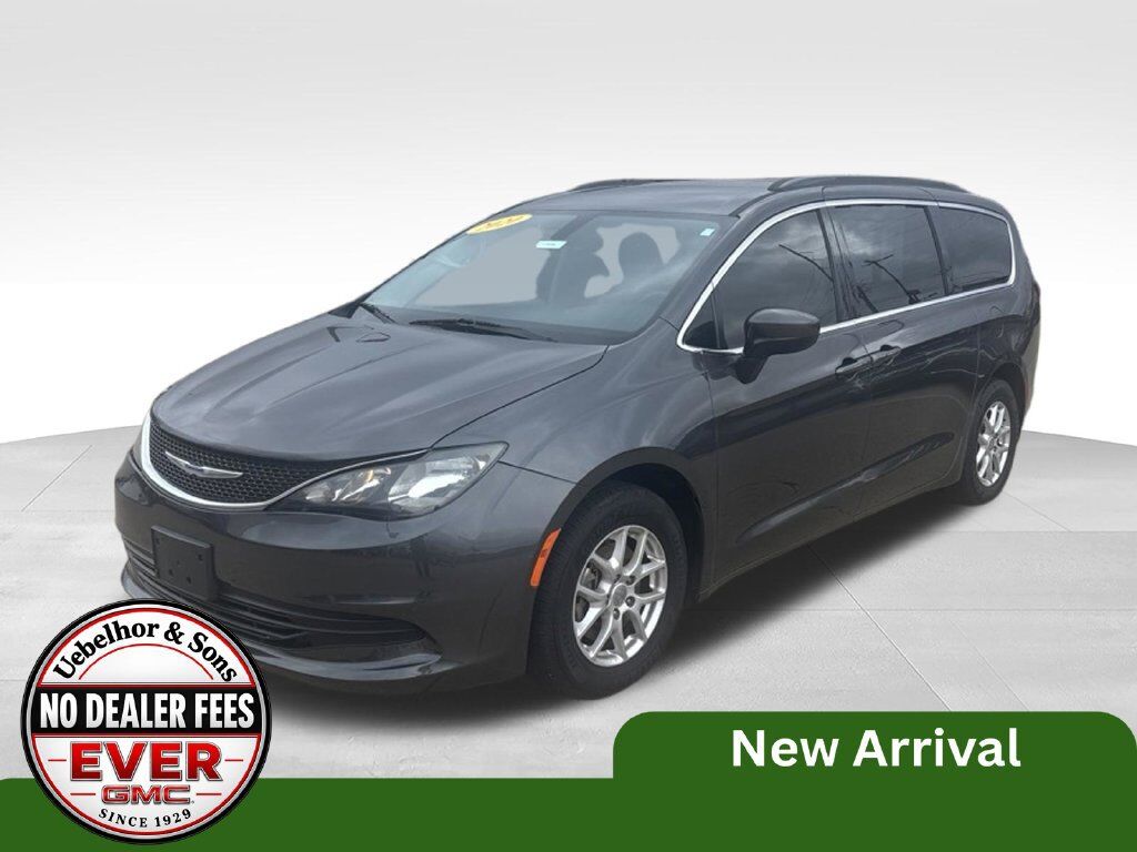 2020 CHRYSLER Voyager