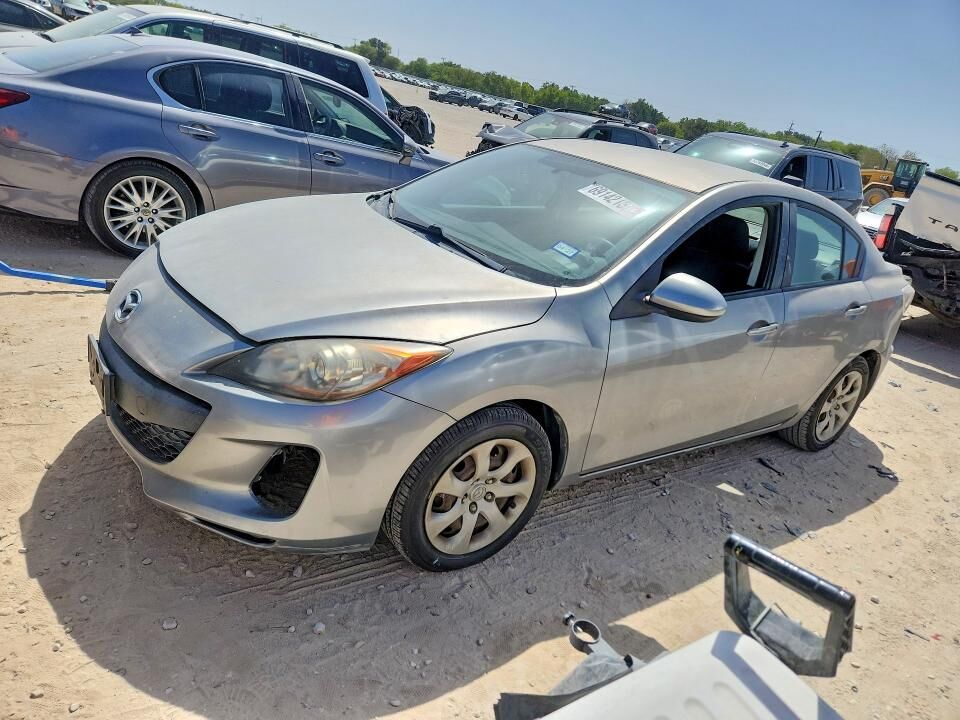 2012 MAZDA Mazda3