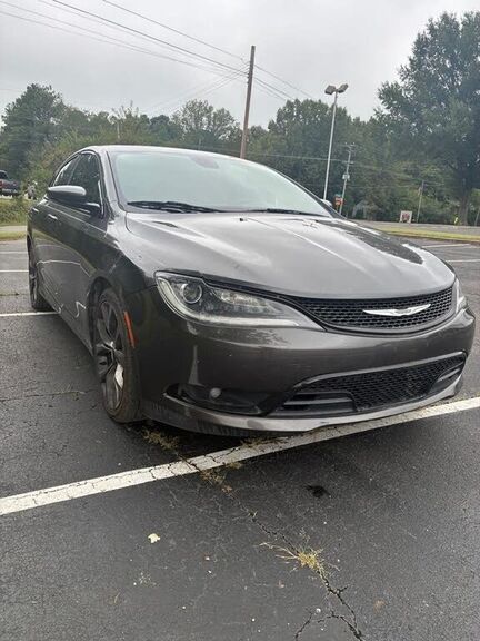 2016 CHRYSLER 200