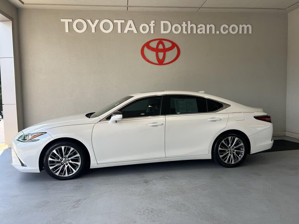 2020 LEXUS ES