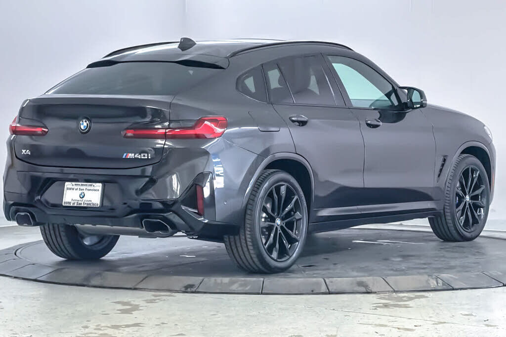 2025 BMW X4