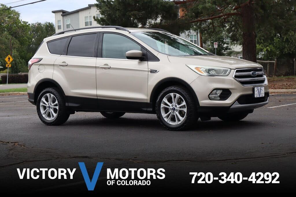 2017 FORD Escape