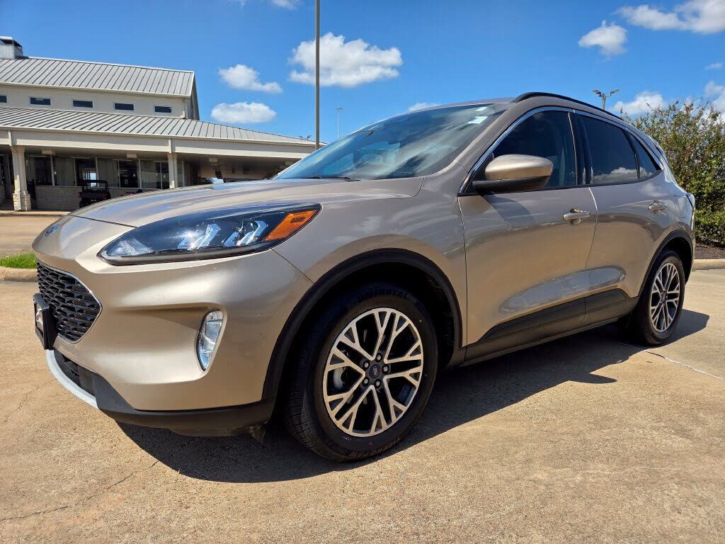 2020 FORD Escape