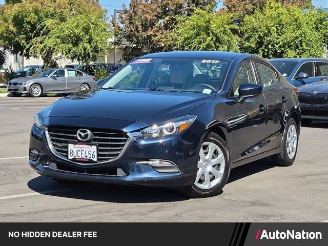 2017 MAZDA Mazda3