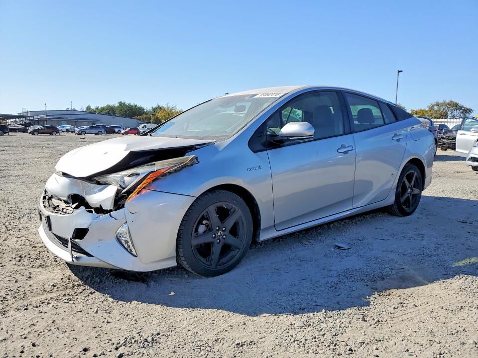 2017 TOYOTA PRIUS