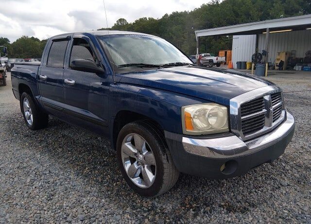 2005 DODGE Dakota