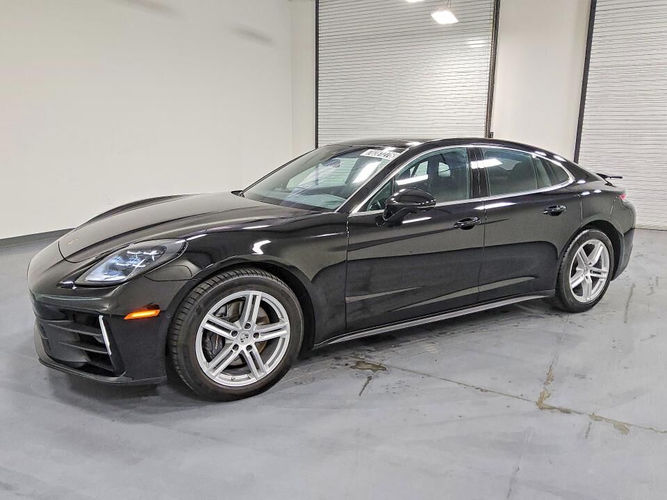2025 PORSCHE Panamera