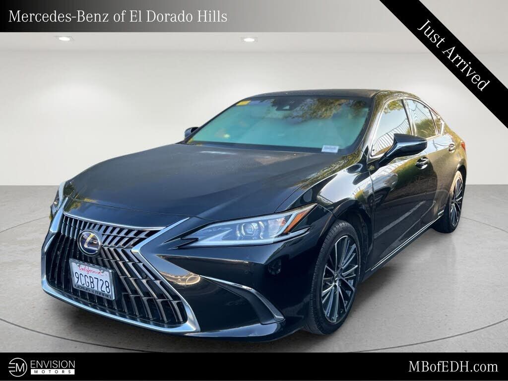 2022 LEXUS ES