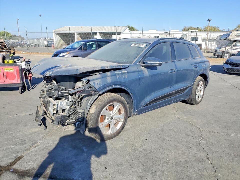 2025 AUDI Q6