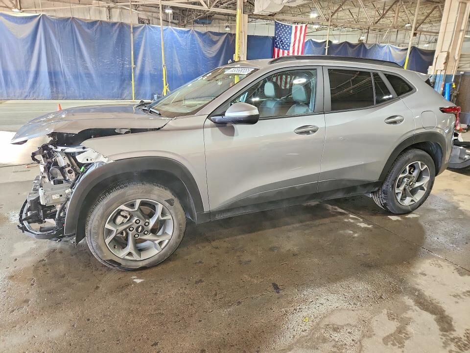 2025 CHEVROLET Trax