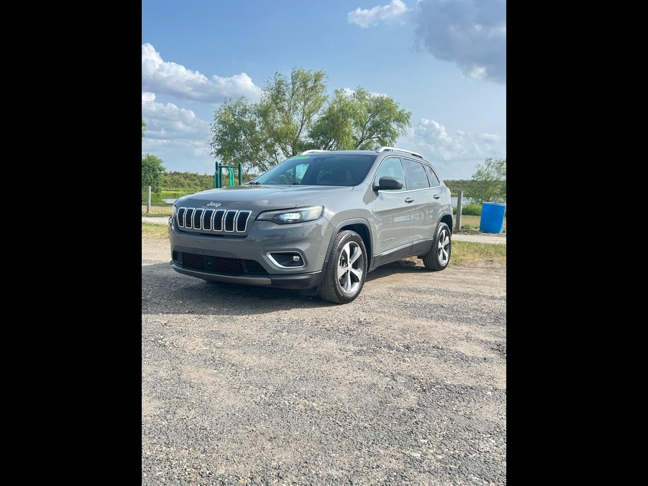2021 JEEP Cherokee