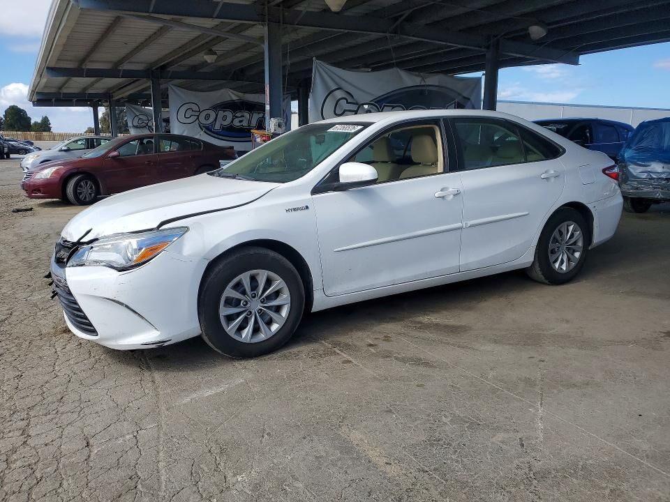 2016 TOYOTA Camry