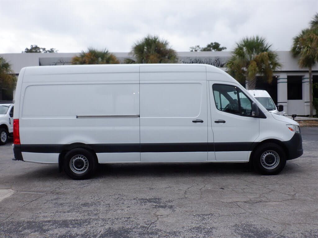 2022 MERCEDES-BENZ Sprinter