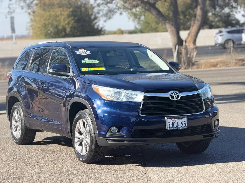 2015 TOYOTA Highlander