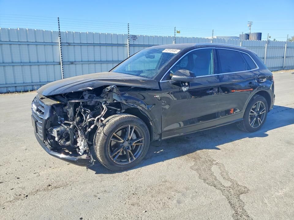 2020 AUDI Q5 e