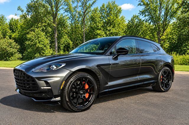 2023 ASTON MARTIN DBX
