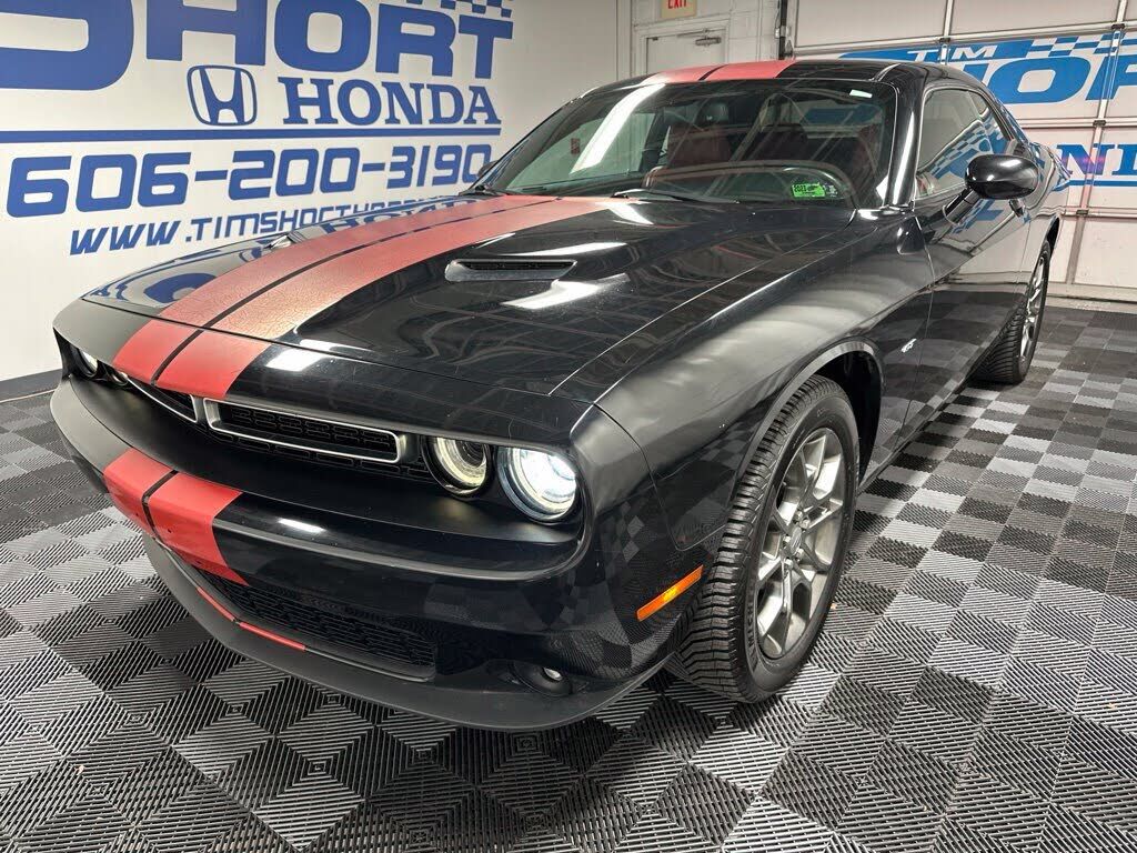 2017 DODGE Challenger