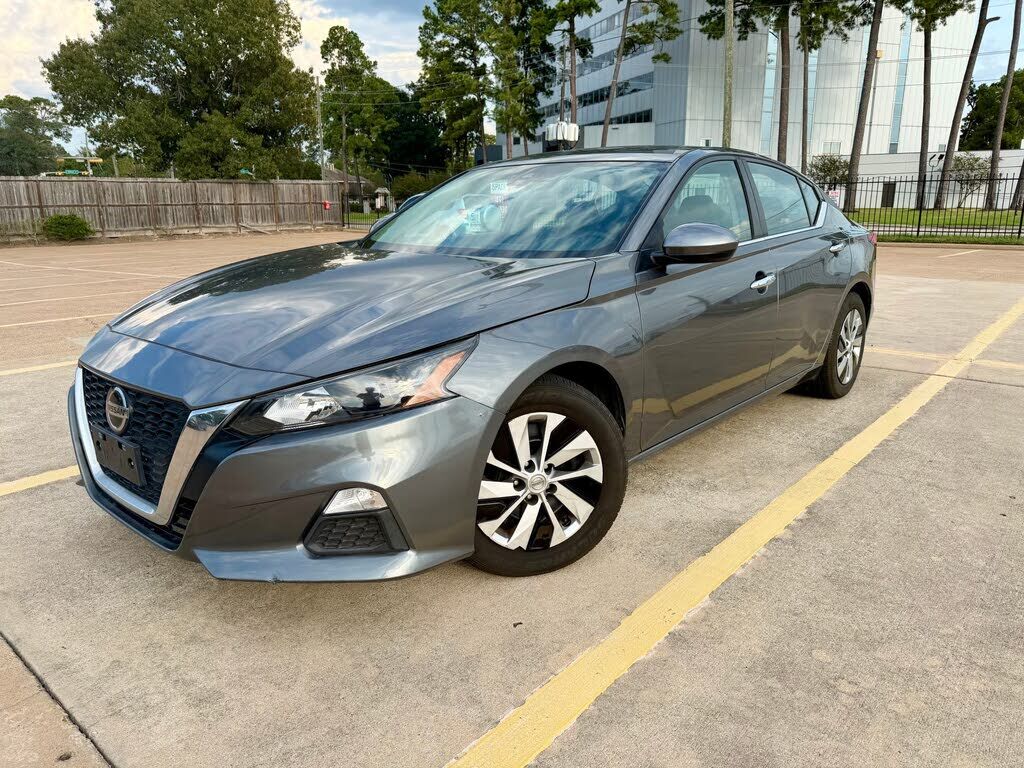 2022 NISSAN Altima