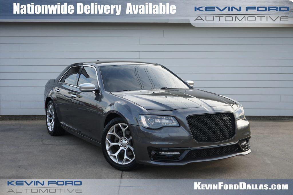 2019 CHRYSLER 300
