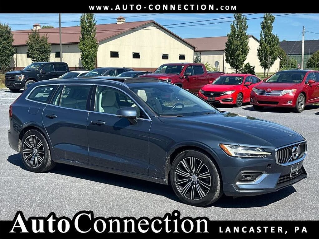2020 VOLVO V60