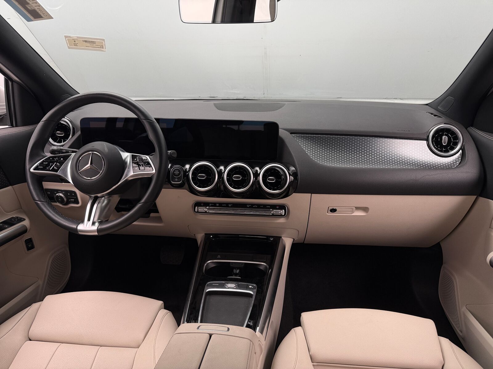 2025 Mercedes-Benz GLA-Class