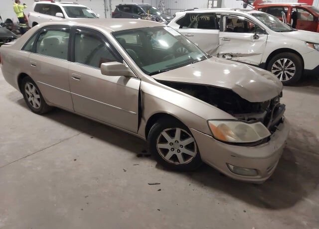 2002 TOYOTA Avalon