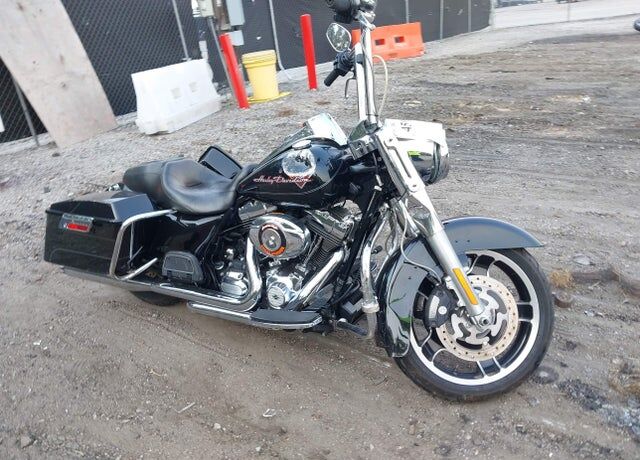 2012 HARLEY DAVIDSON Road King 103