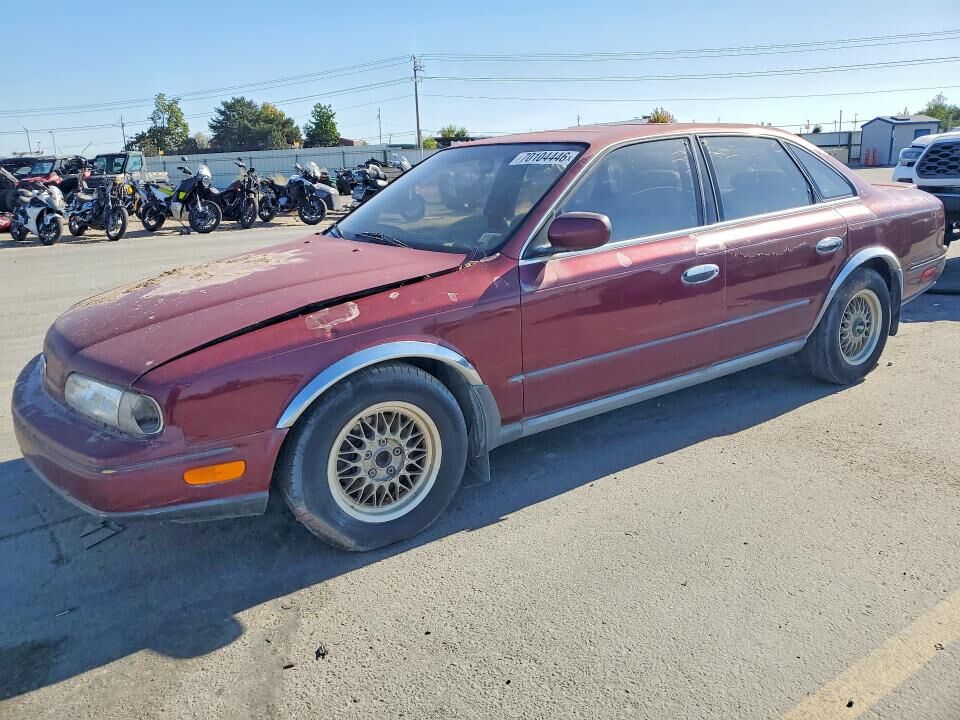 1990 INFINITI Q45