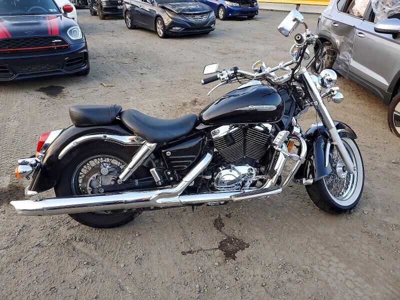 1998 HONDA VT1100C3