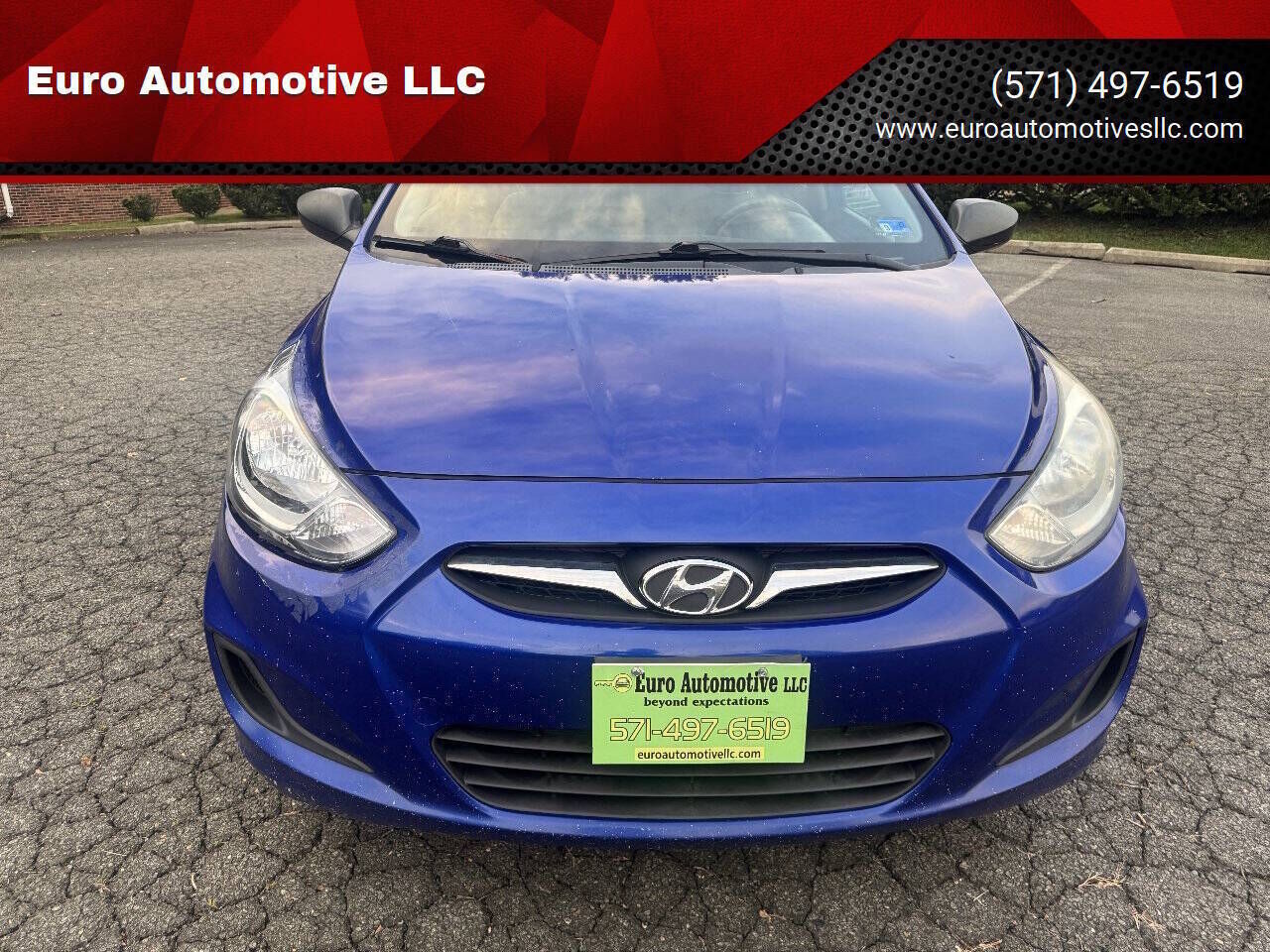 2012 HYUNDAI Accent