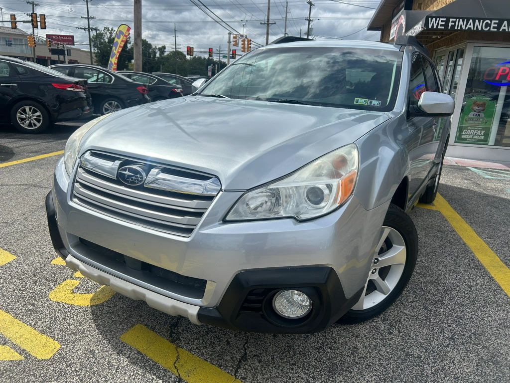2013 SUBARU Outback