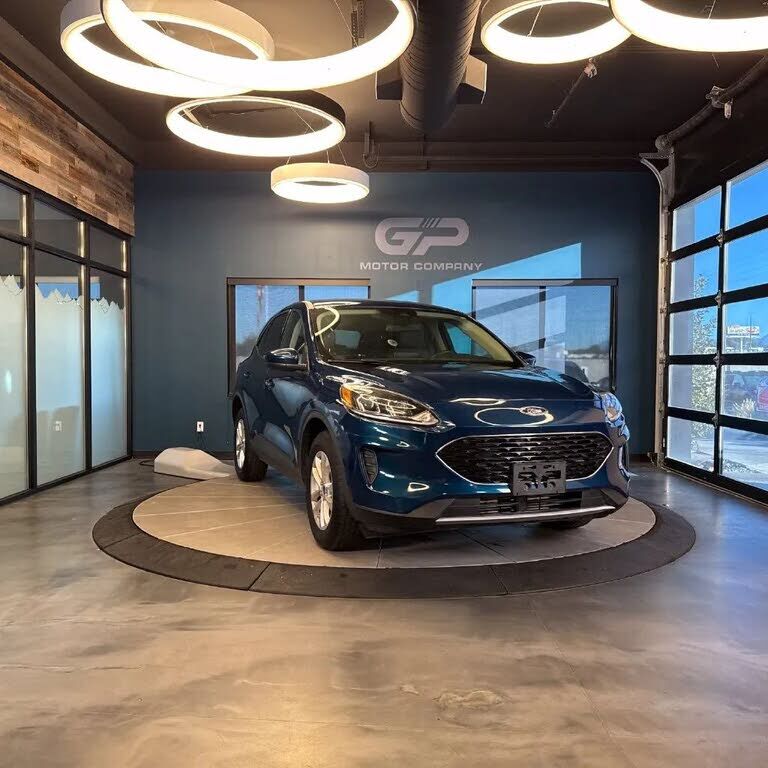 2020 FORD Escape