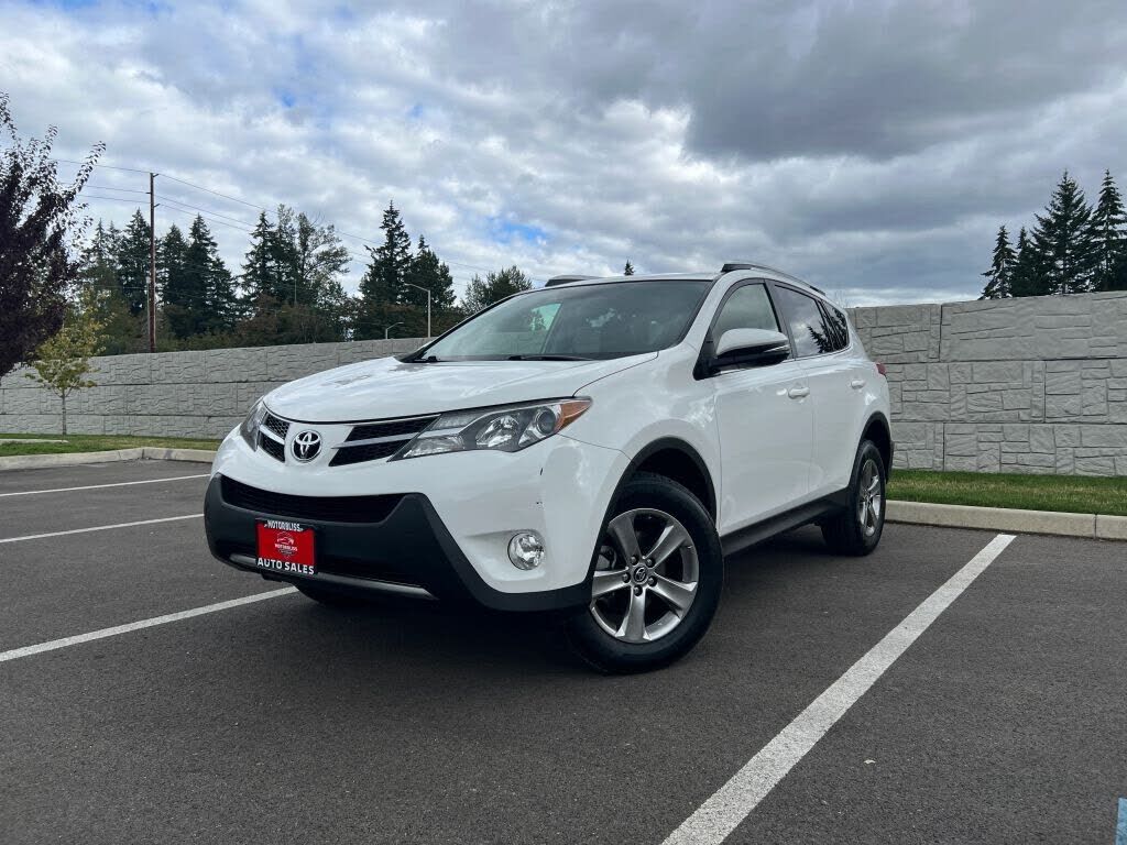 2015 TOYOTA RAV4