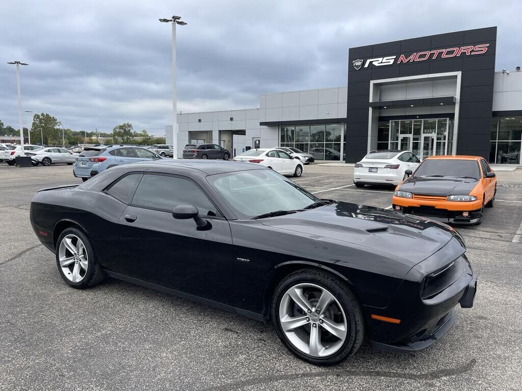 2016 DODGE Challenger