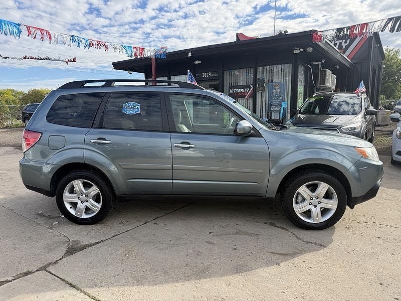 2010 SUBARU Forester