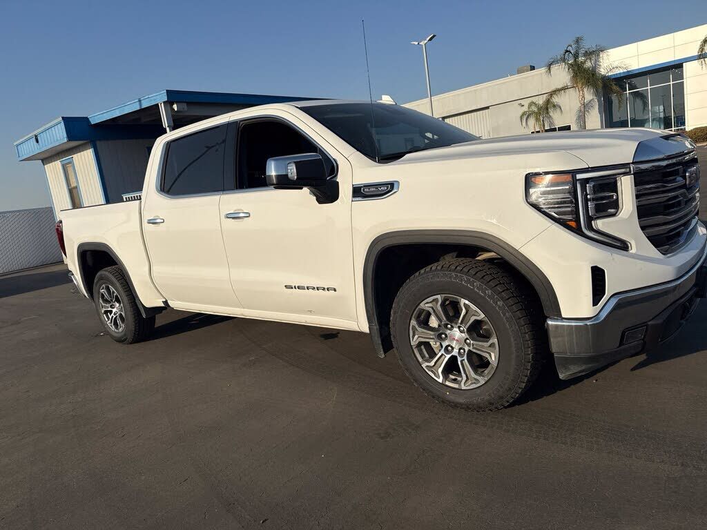 2025 GMC Sierra