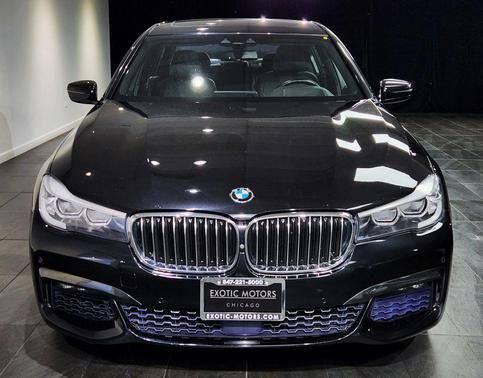 2016 BMW 740i