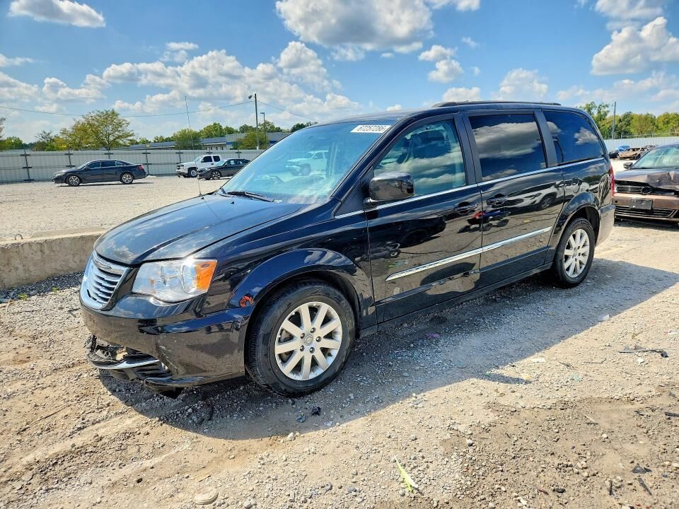 2015 CHRYSLER Town and Country