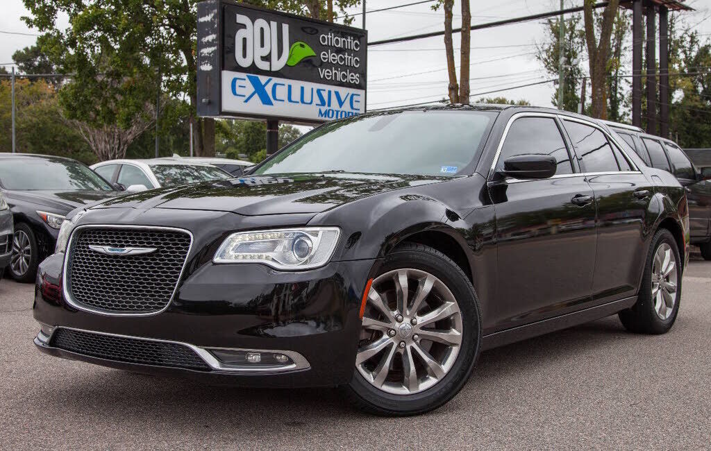 2018 CHRYSLER 300